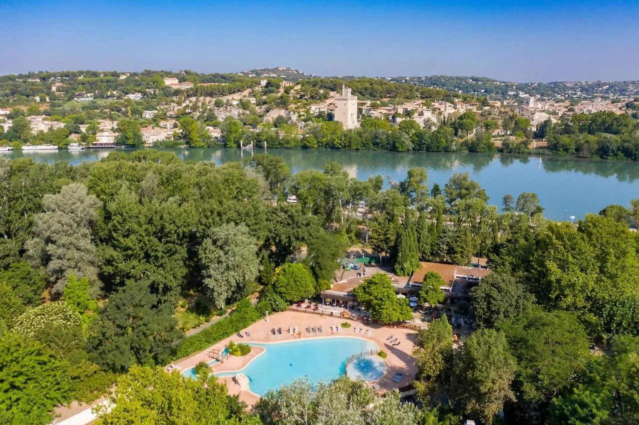 Camping Du Pont D'Avignon Hotel